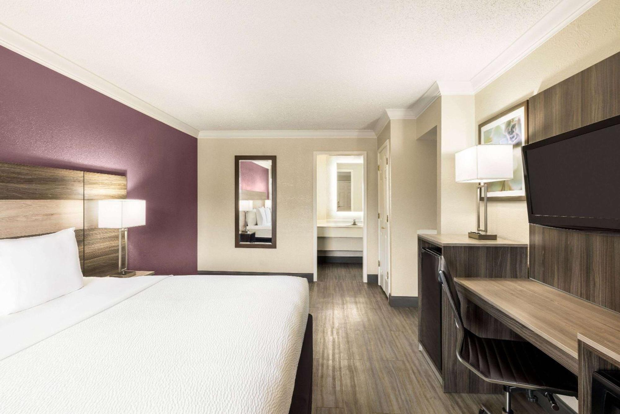 La Quinta Inn By Wyndham San Antonio Lackland Esterno foto