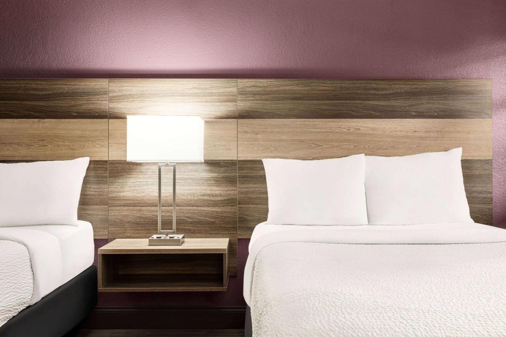 La Quinta Inn By Wyndham San Antonio Lackland Esterno foto