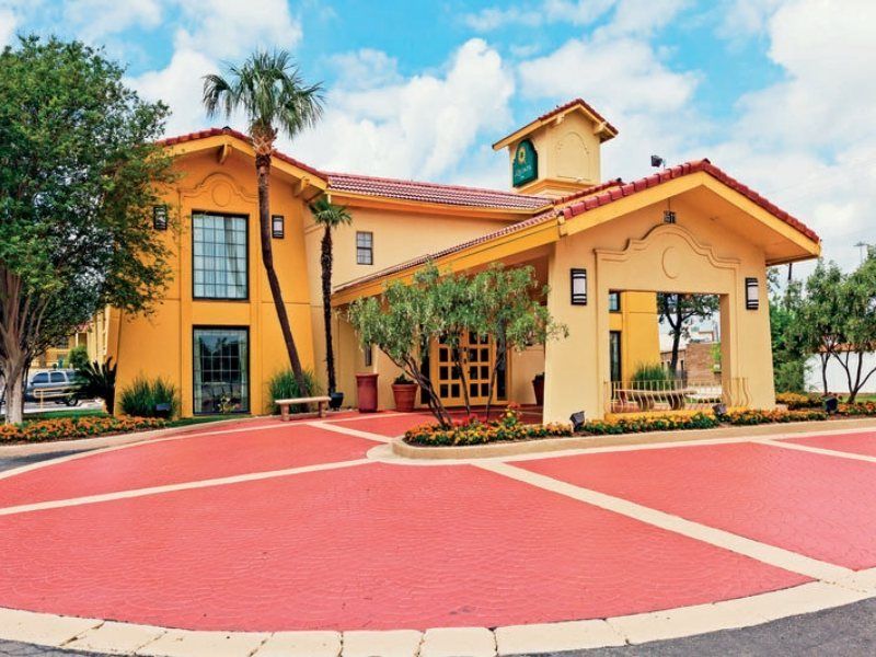 La Quinta Inn By Wyndham San Antonio Lackland Esterno foto